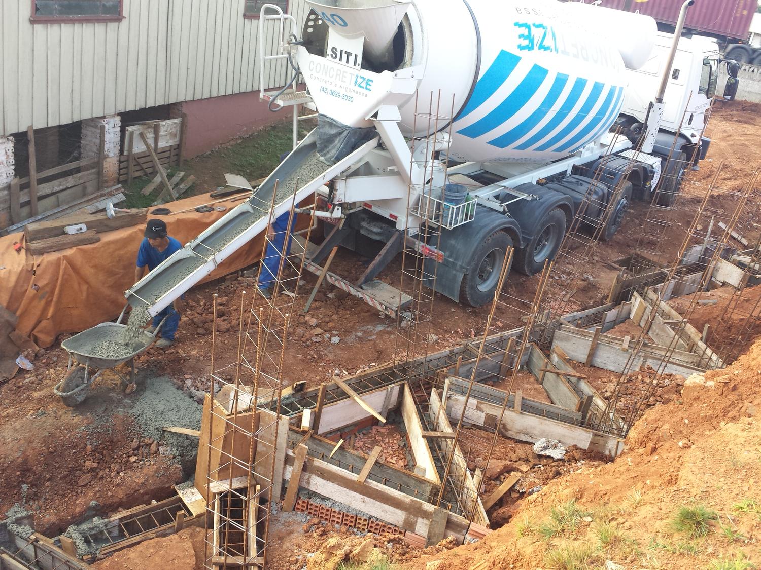 Montagem de barracão industrial — Ponta Grossa/PR (obra 2)