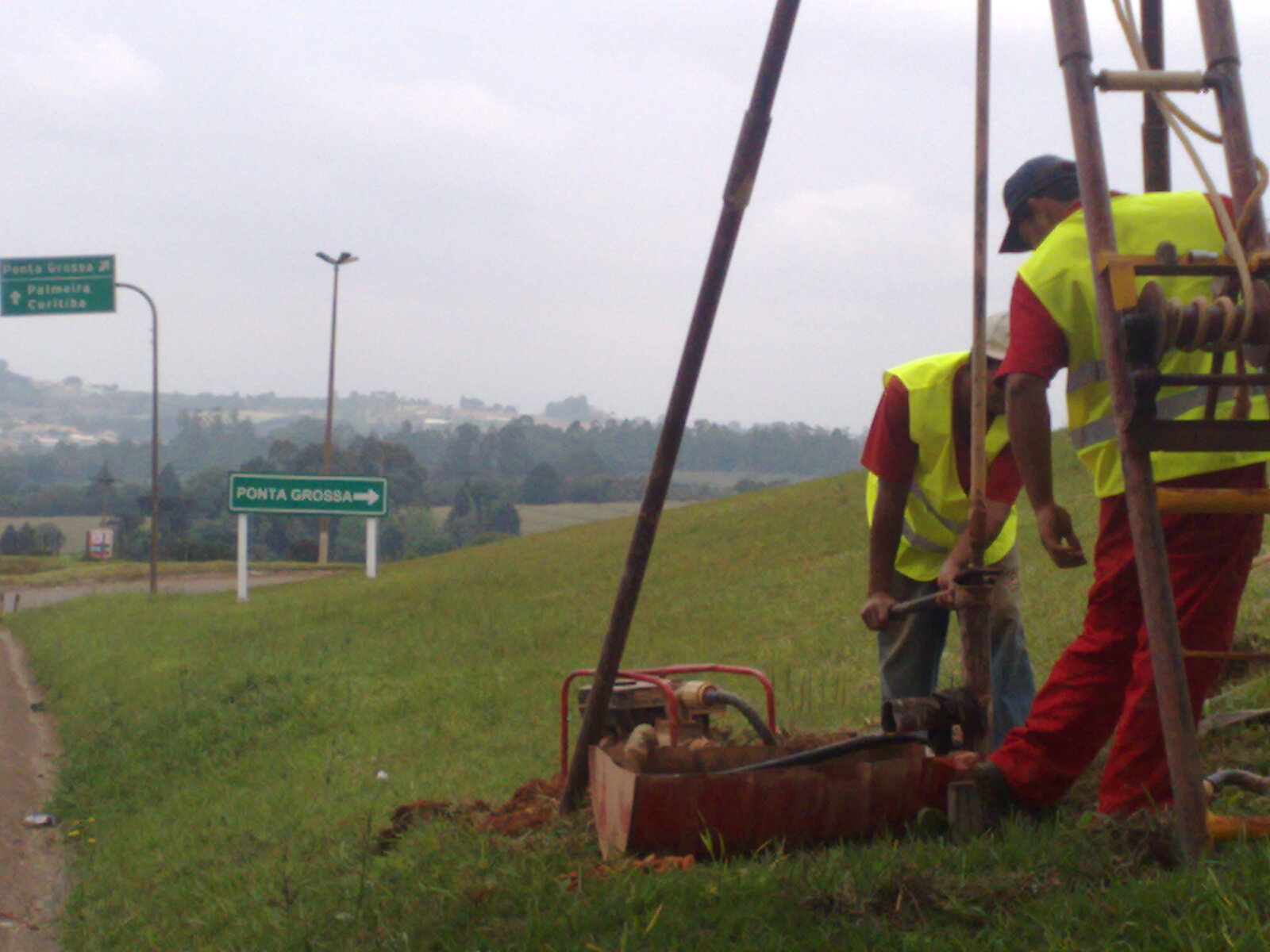 Projetos técnicos — traçado geométrico e obras de arte especiais
