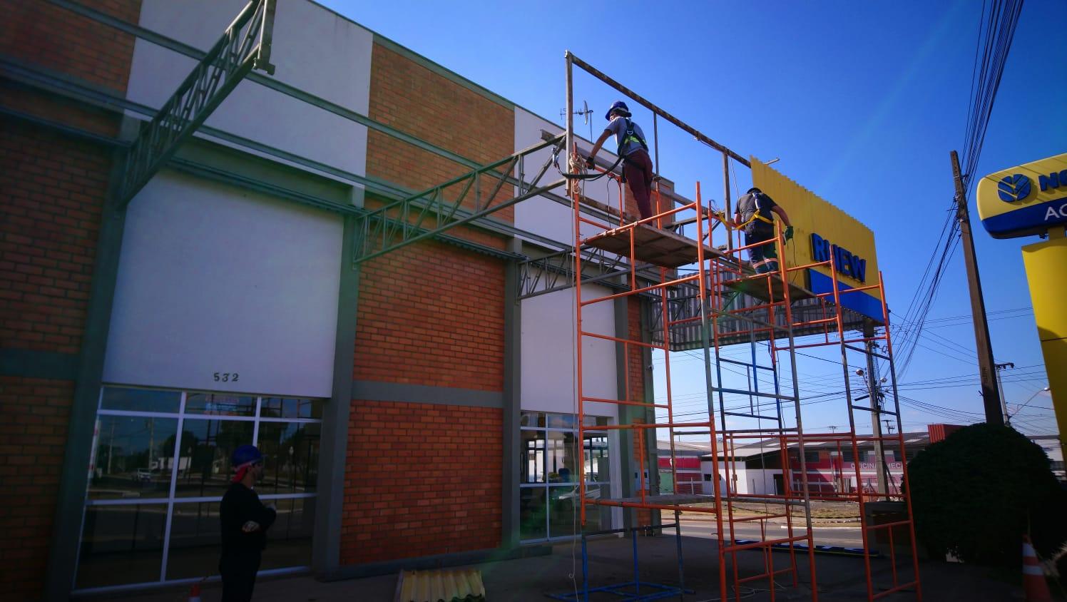 Obra industrial — Castro/PR